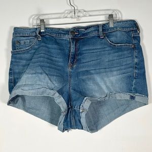 Torrid Women’s Plus Size 20 Denim Jean Shorts Cuffed